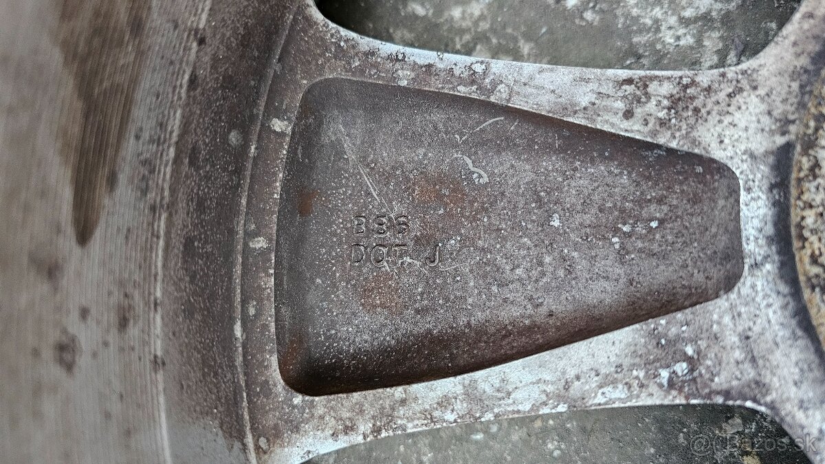 Zimne pneu Pireli na r17 alu diskoch - 4