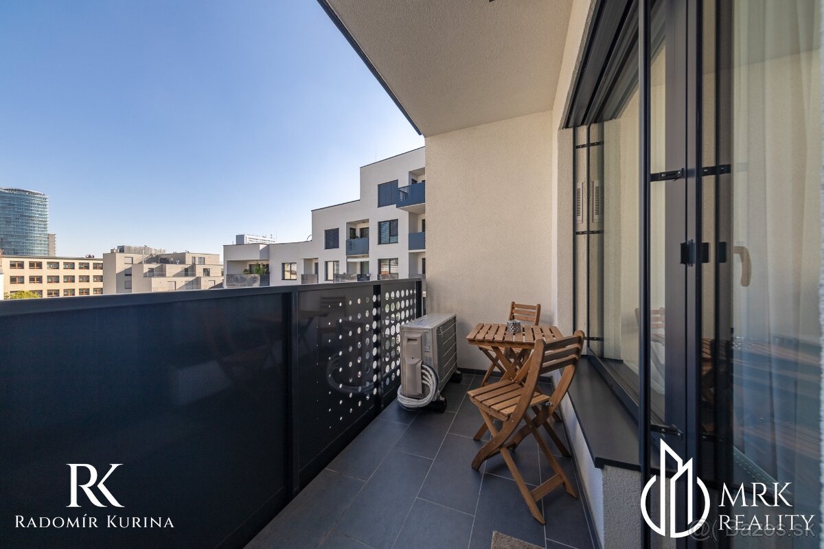 Luxusný kompletne zariadený 2i byt v centre Bratislavy - 4