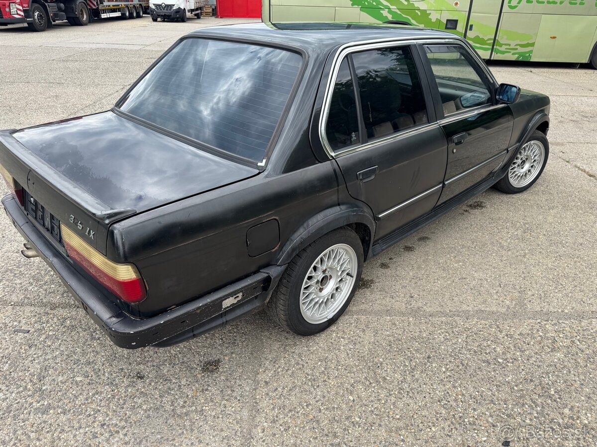 Predám BMW E30 325ix - 4