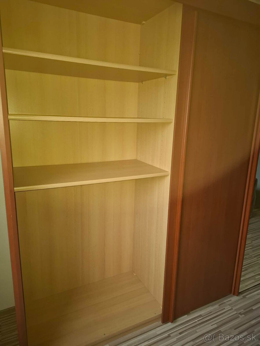 Šatníková skriňa - 4