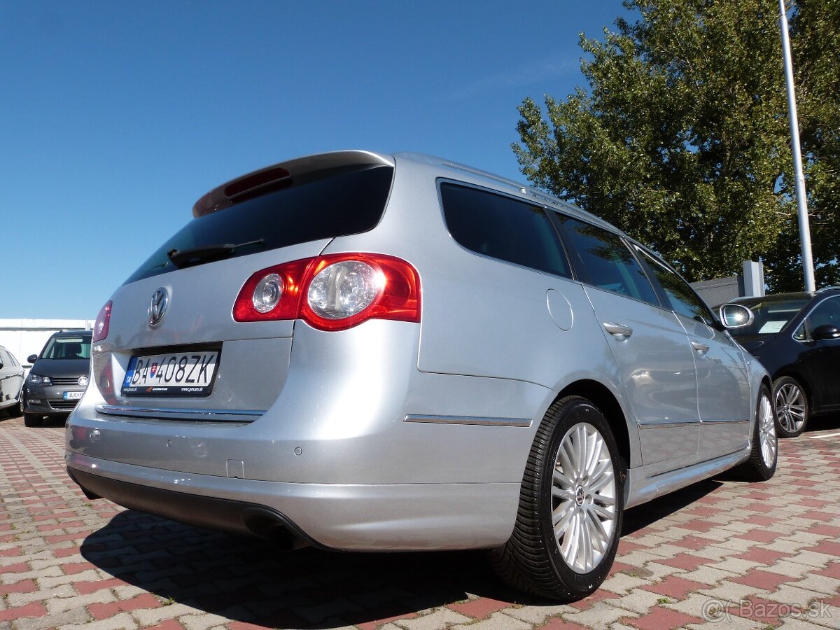 Volkswagen Passat Variant 3.2 V6 Sportline 4-Motion DSG - 4