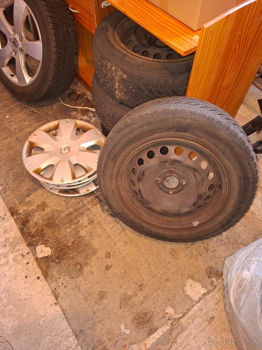 4x100 R15 Renault megane puklice - 4