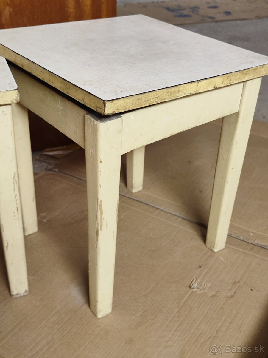 Stoličky s odkladacím priestorom - 4