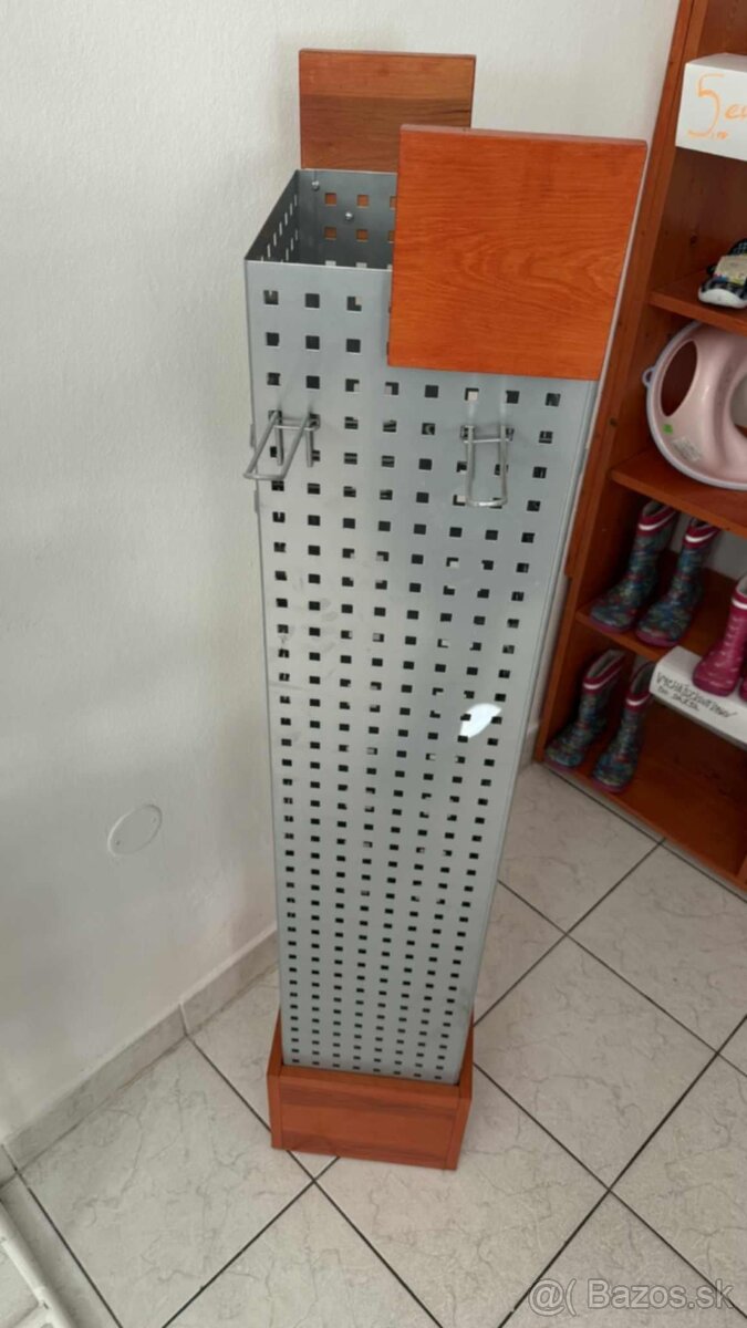 Predám zariadenie z predajní. - 4