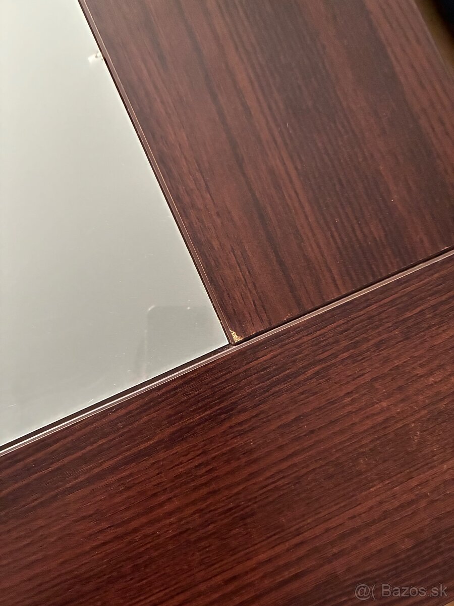 Konferenčný stolík - 4