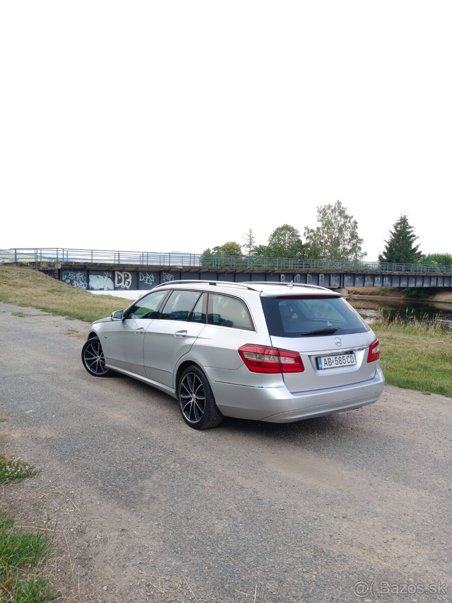 E220 CDI automat 2010 nová STK S212 - 4