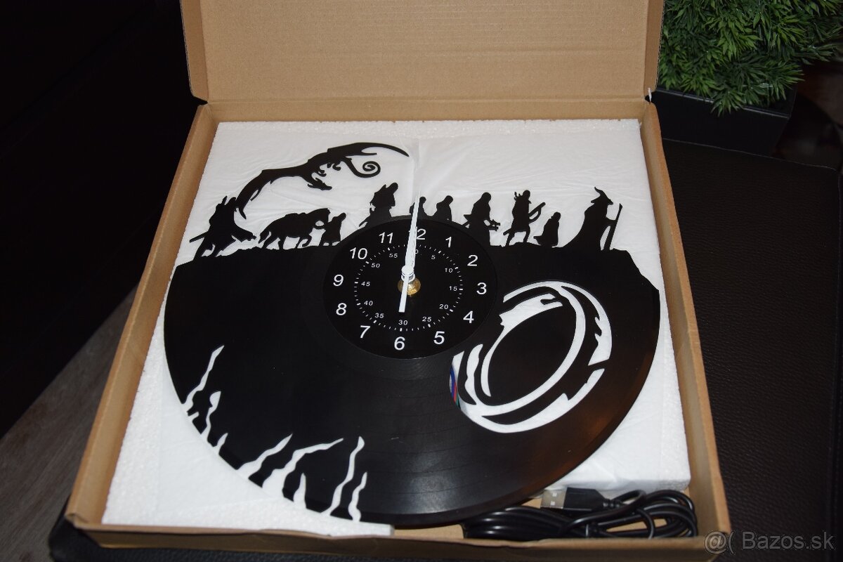 Nastenne hodiny Avengers / Pan Prstenov/ Minnie mouse - 4
