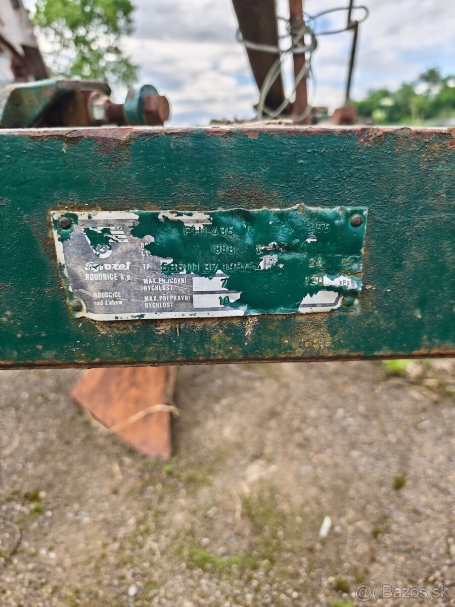 Predam Pluh 4 hlavy - 4