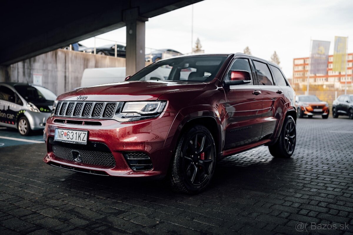 JEEP GRAND CHEROKEE SRT 6.4 HEMI V8