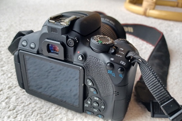 Canon 700D za zostatkovú cenu - 4