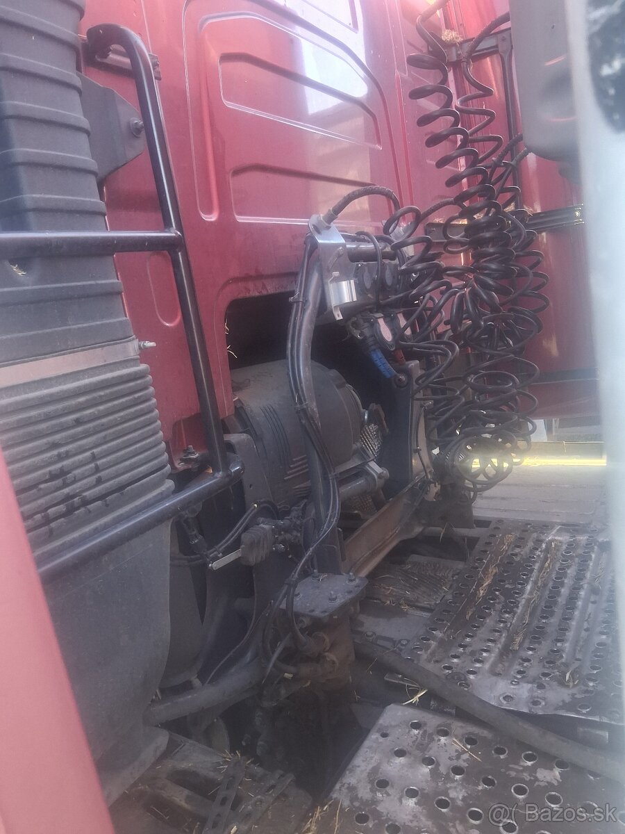 Predam techniku kamion auto 8x4 - 4