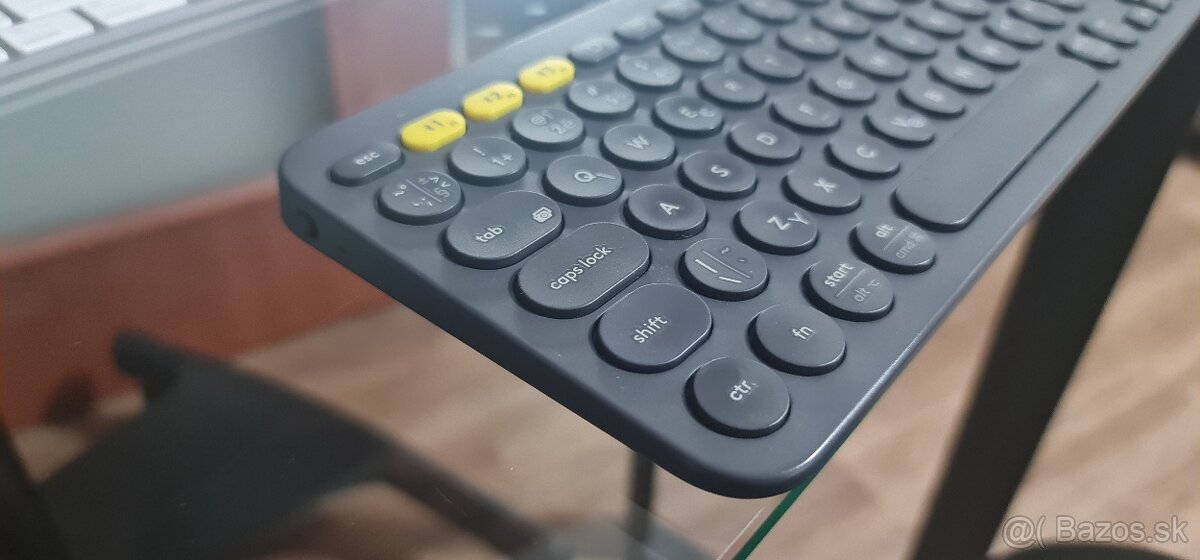 Logitech K380 SK/CZ Bluetooth Keyboard - 4