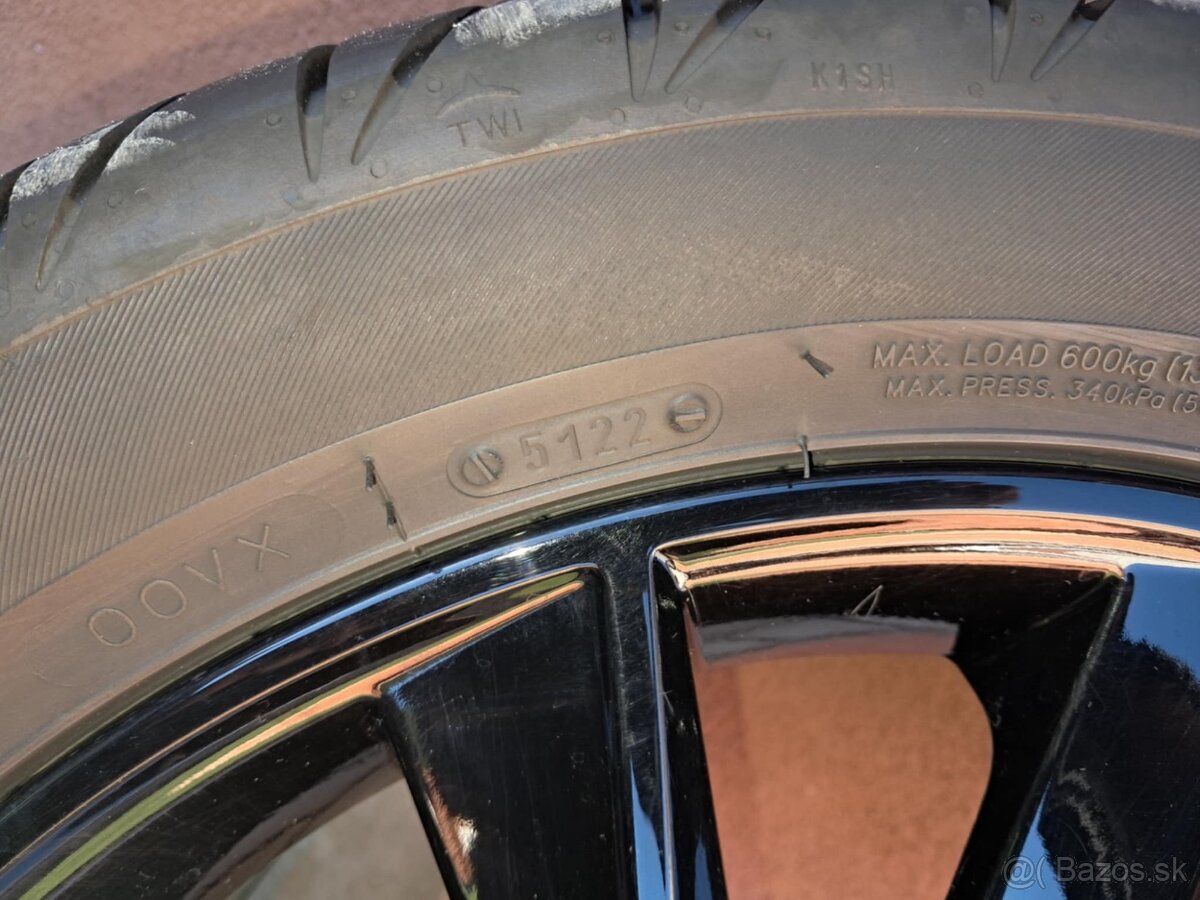 Predám elektróny Škoda 5x100 215/45/R16 - 4