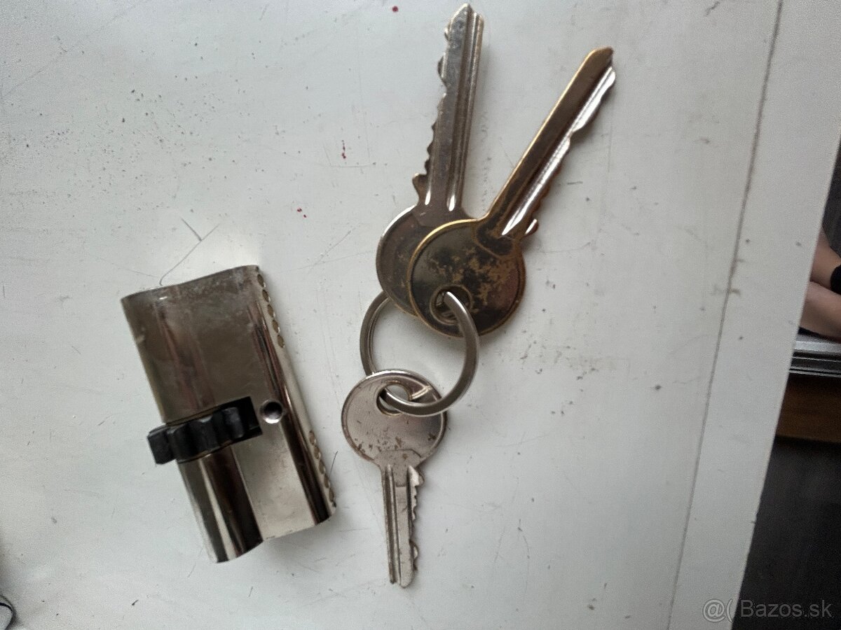Bezpečnostný zámok - 4