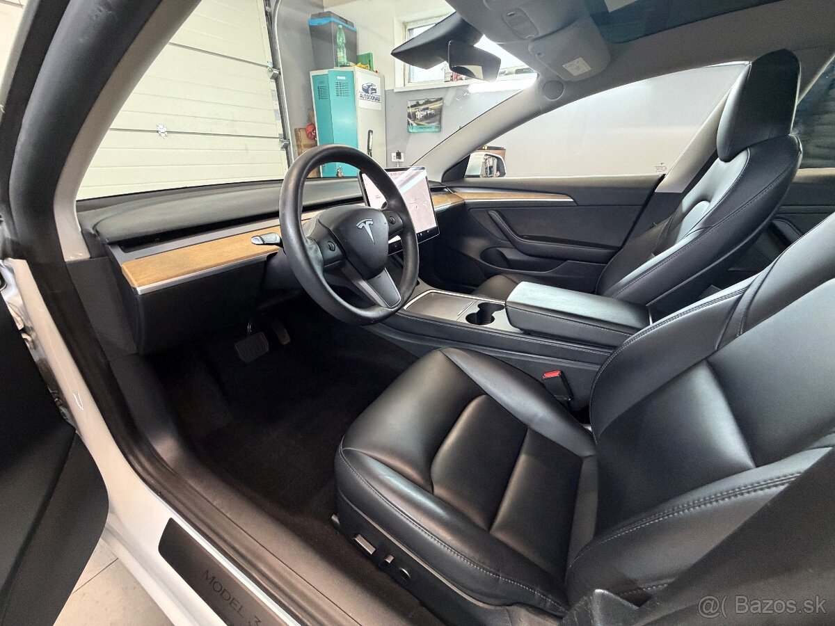 Tesla 3 StandardRange, RWD Facelift - 4