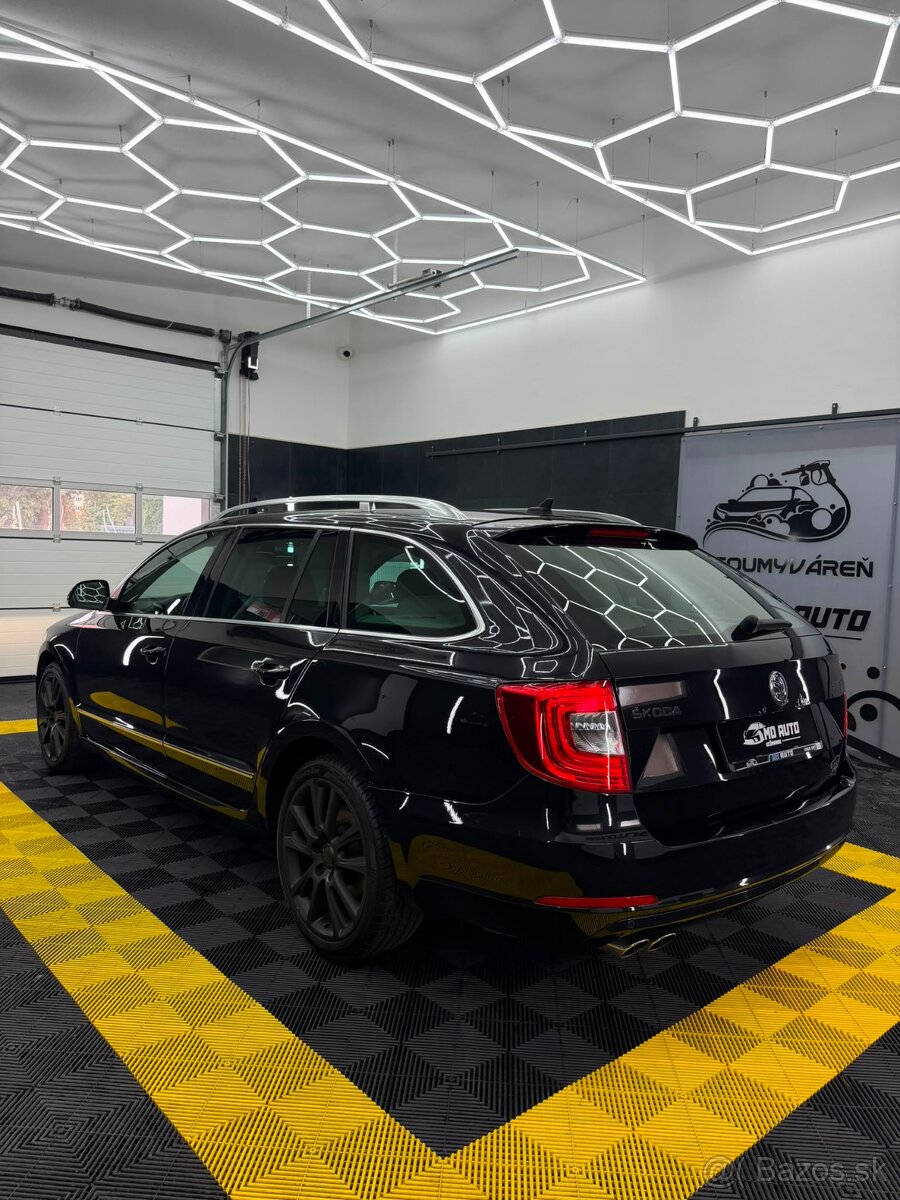 Škoda Superb Combi - 4