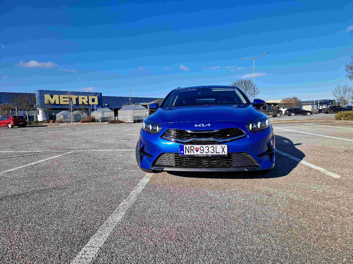 KIA Ceed SW 1.6 CRDi MHEV Gold - 4