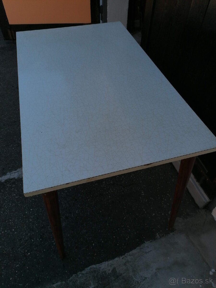 Kuchynský stôl - 4