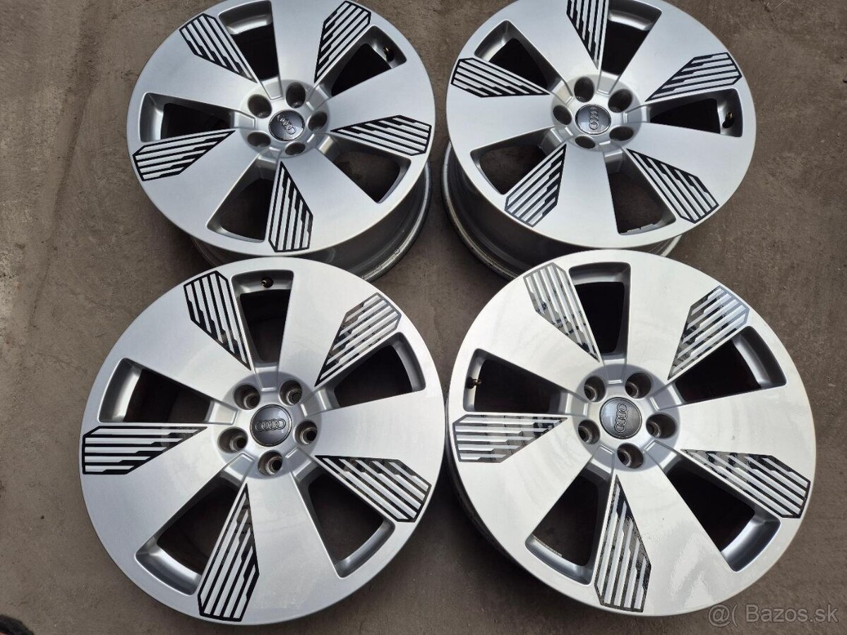 5x112 r19 ET34 x 8J elektróny originál AUDI - 4