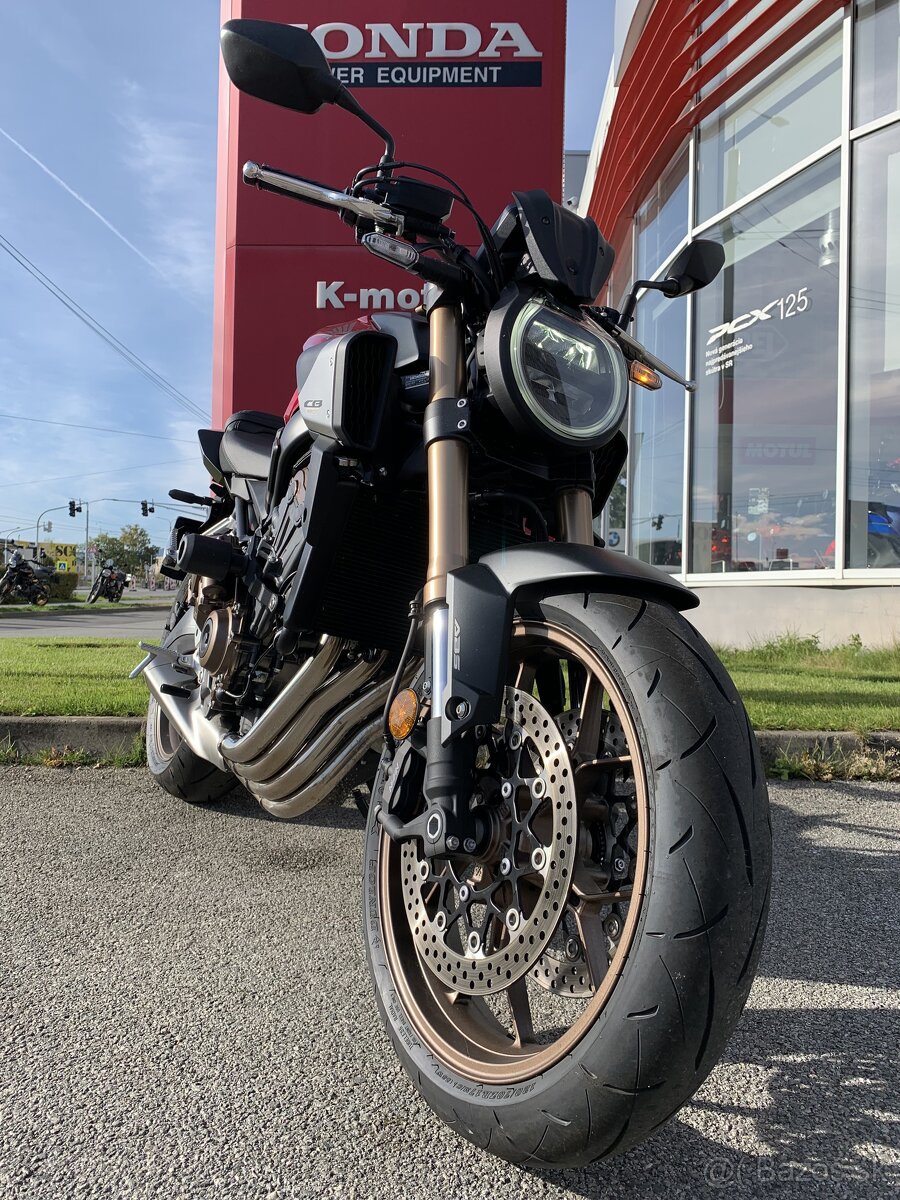 Honda CB650R E-Clutch - 4