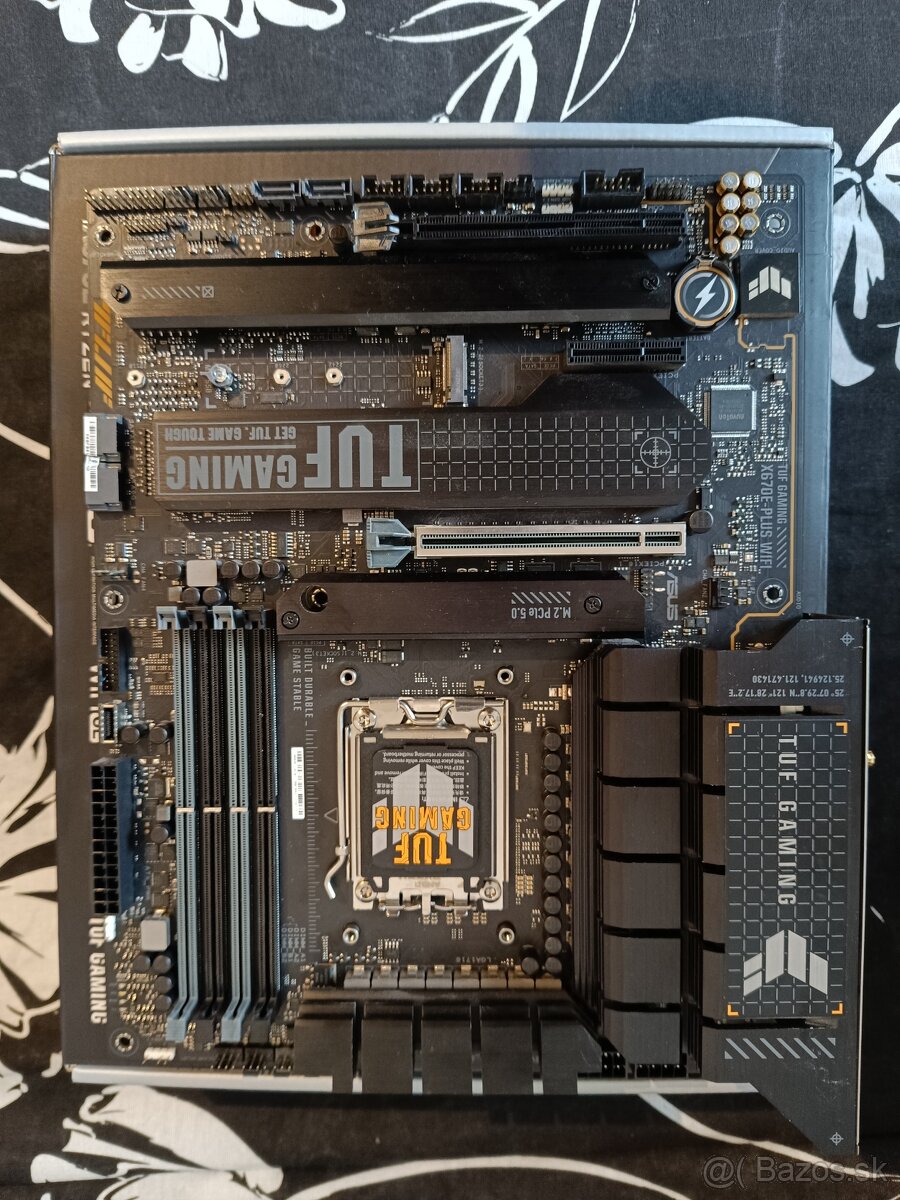 ASUS TUF x670e-plus wifi - 4