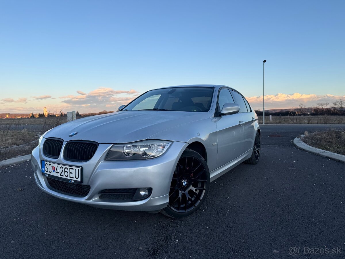 BMW E90 318D - 4