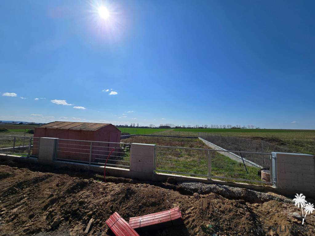 NA PREDAJ stavebný pozemok Borovce - 4