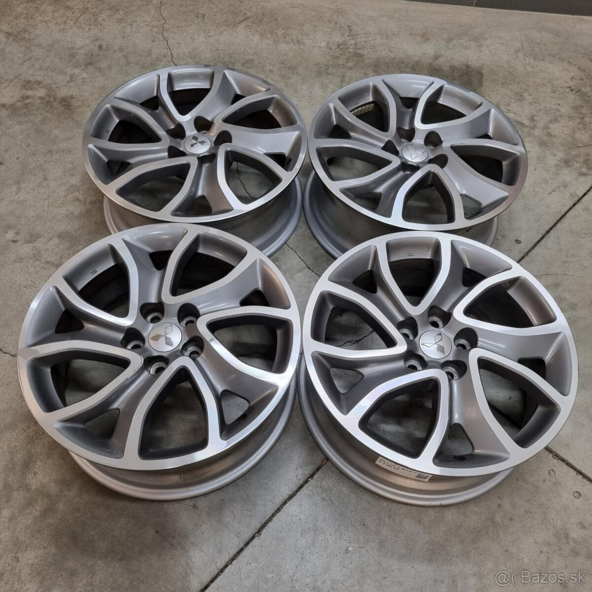 Hliníkové Mitsubishi disky 5x114.3 R18 7J ET38 - 4