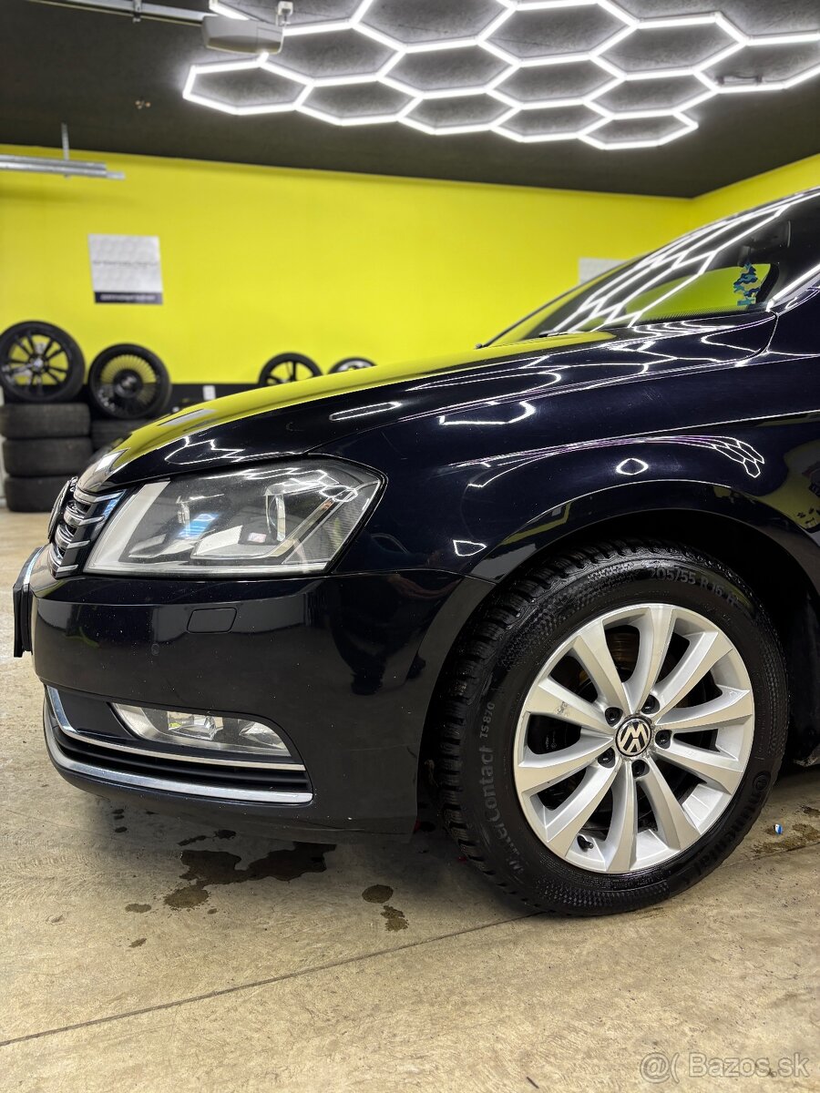 Volkswagen Passat 2.0 TDi DSG BlueMotion Highline - 4