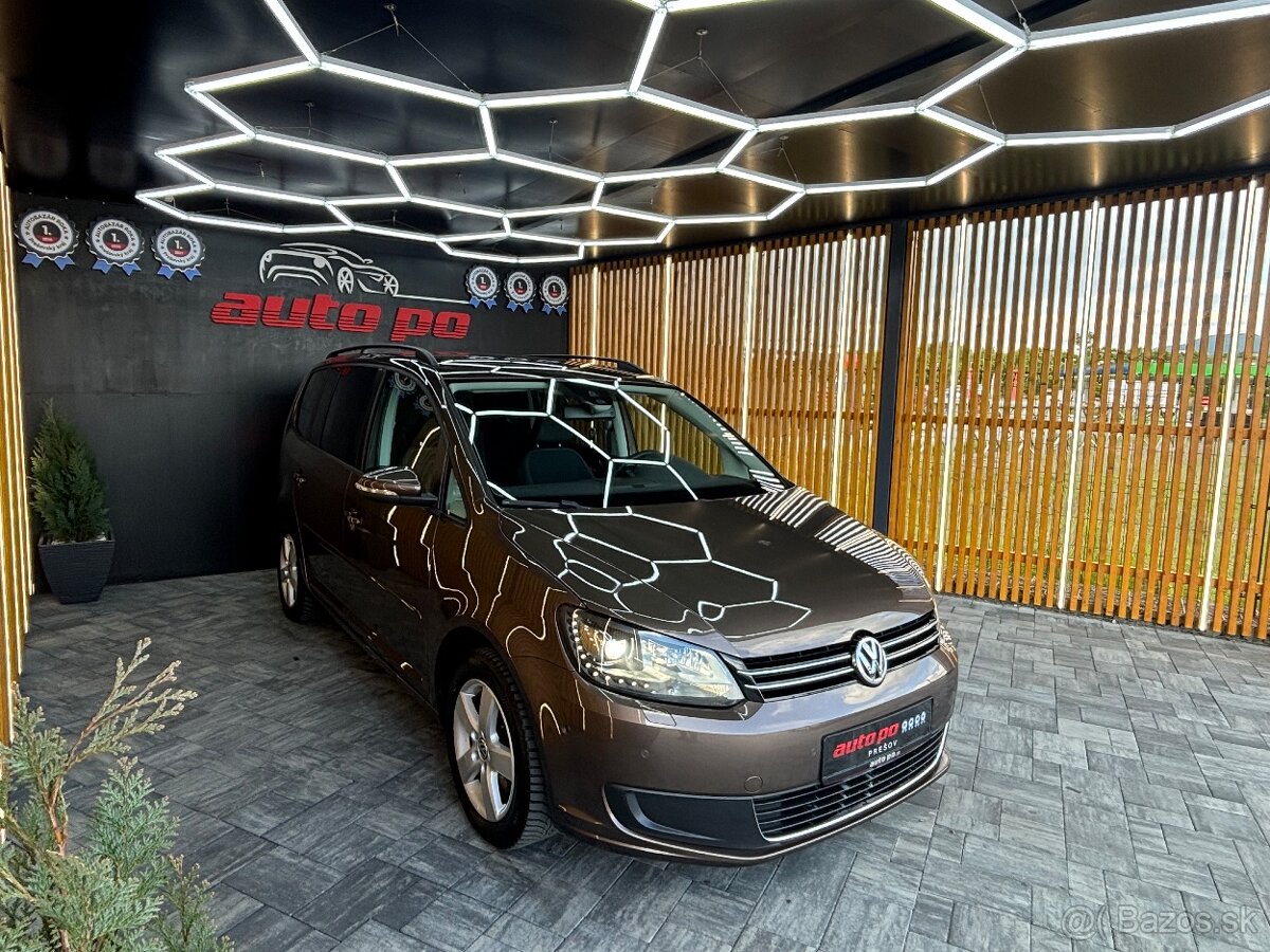 Volkswagen Touran 2.0 TDI Comfortline - 4