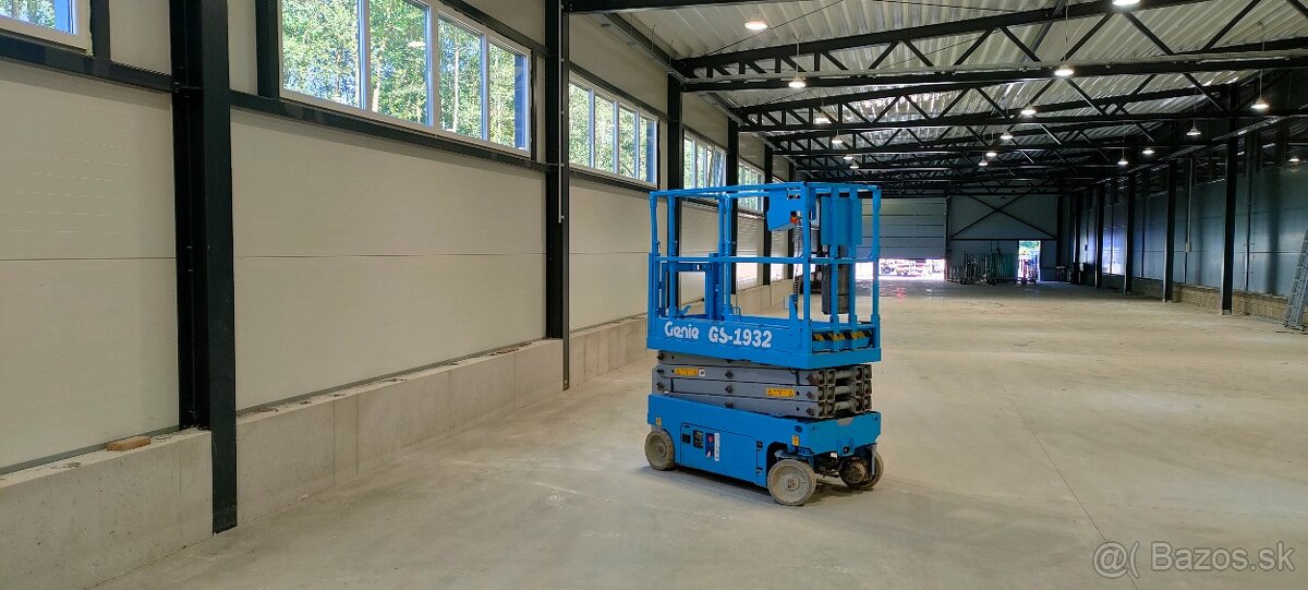 Pracovná plošina Genie 1932 - 4