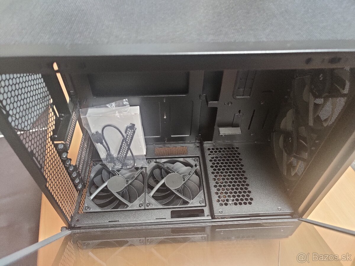 Lian Li LANCOOL 207 Digital BLACK - 4