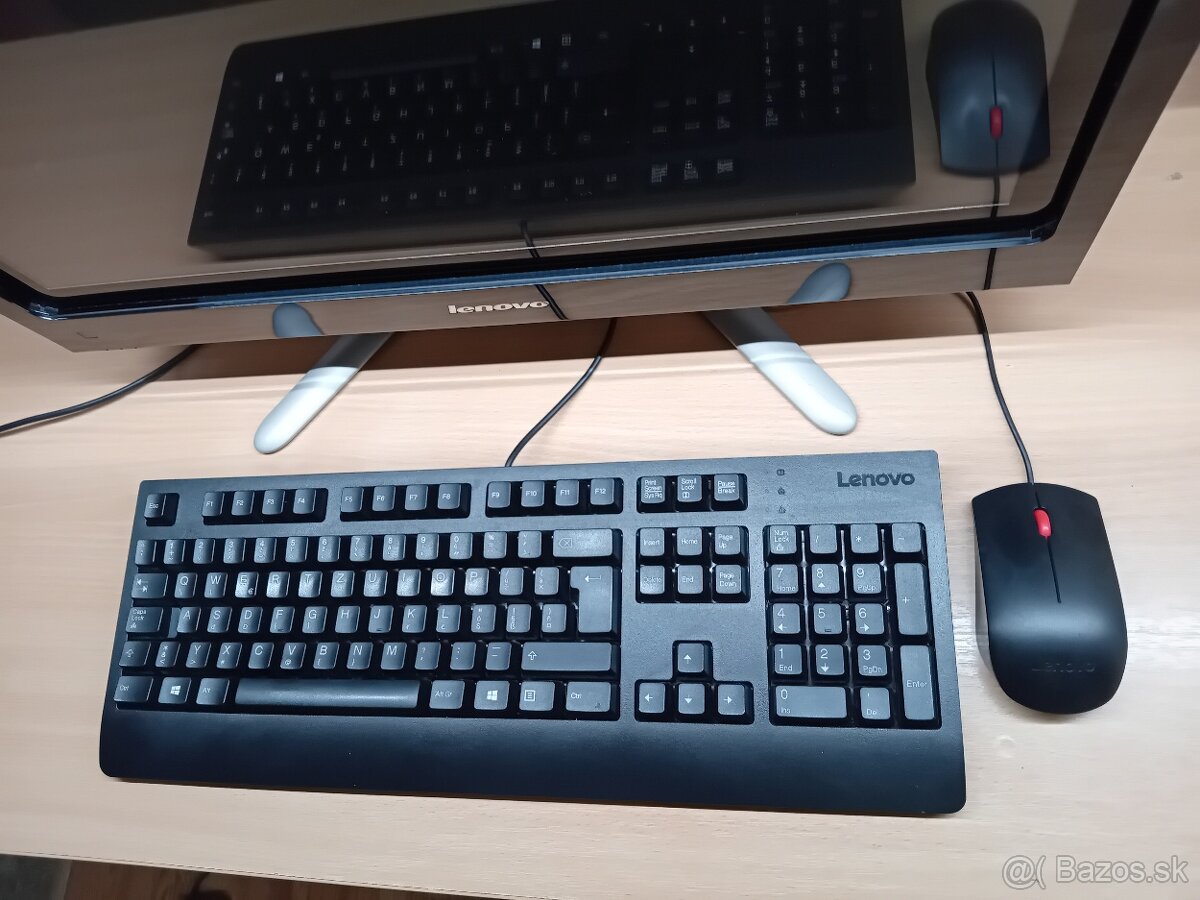 Lenovo C440 All in one touch LCD - 4