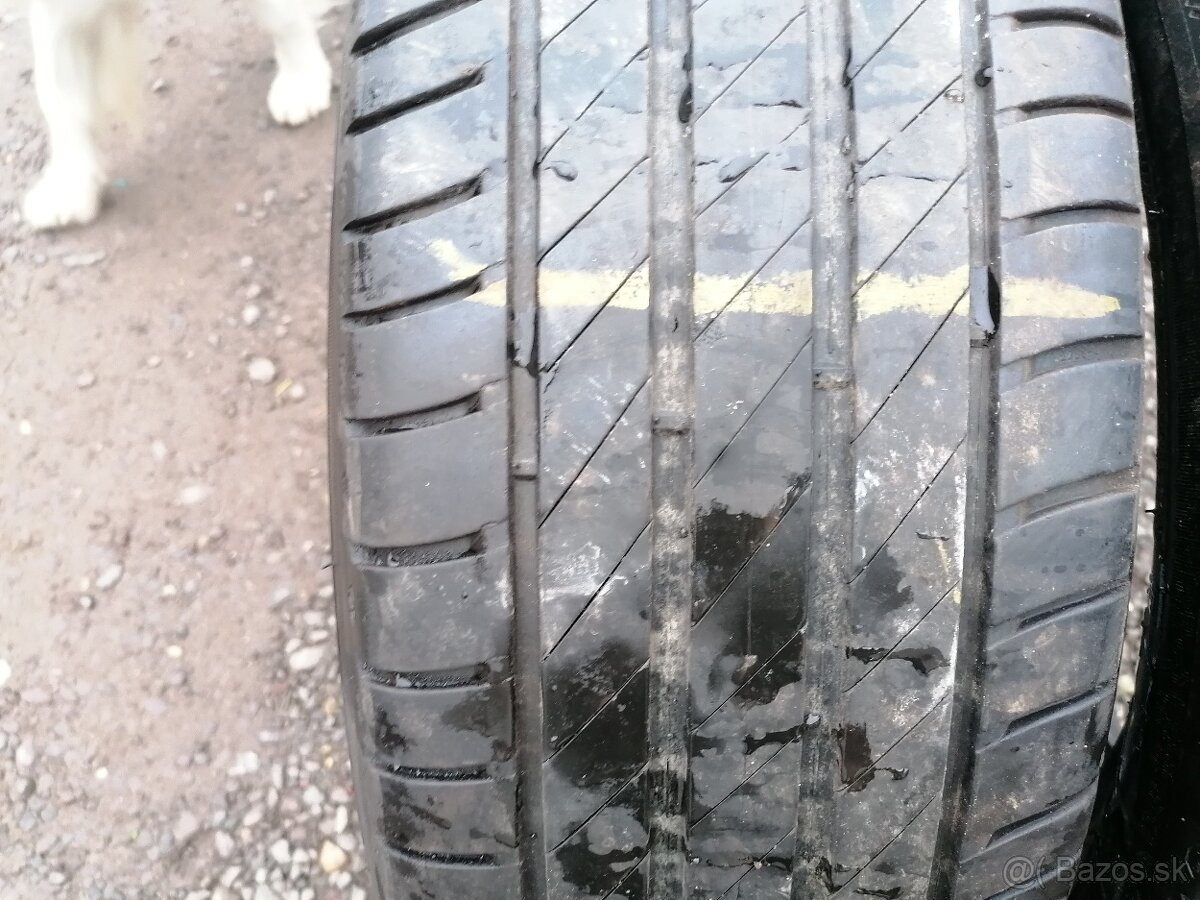 Kleber 215/60R16 - 4