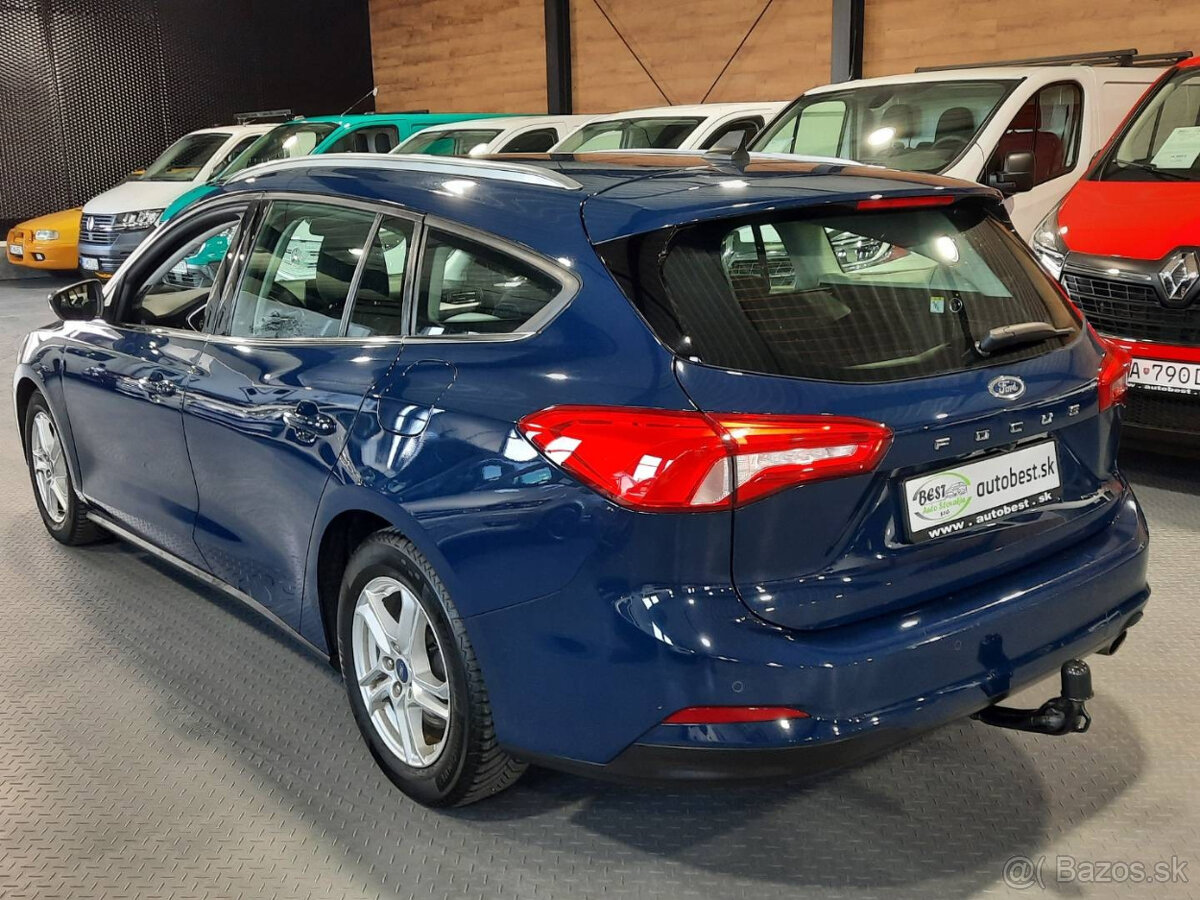 Ford Focus Kombi 2.0 TDCI AUTOMAT Titanium - 4