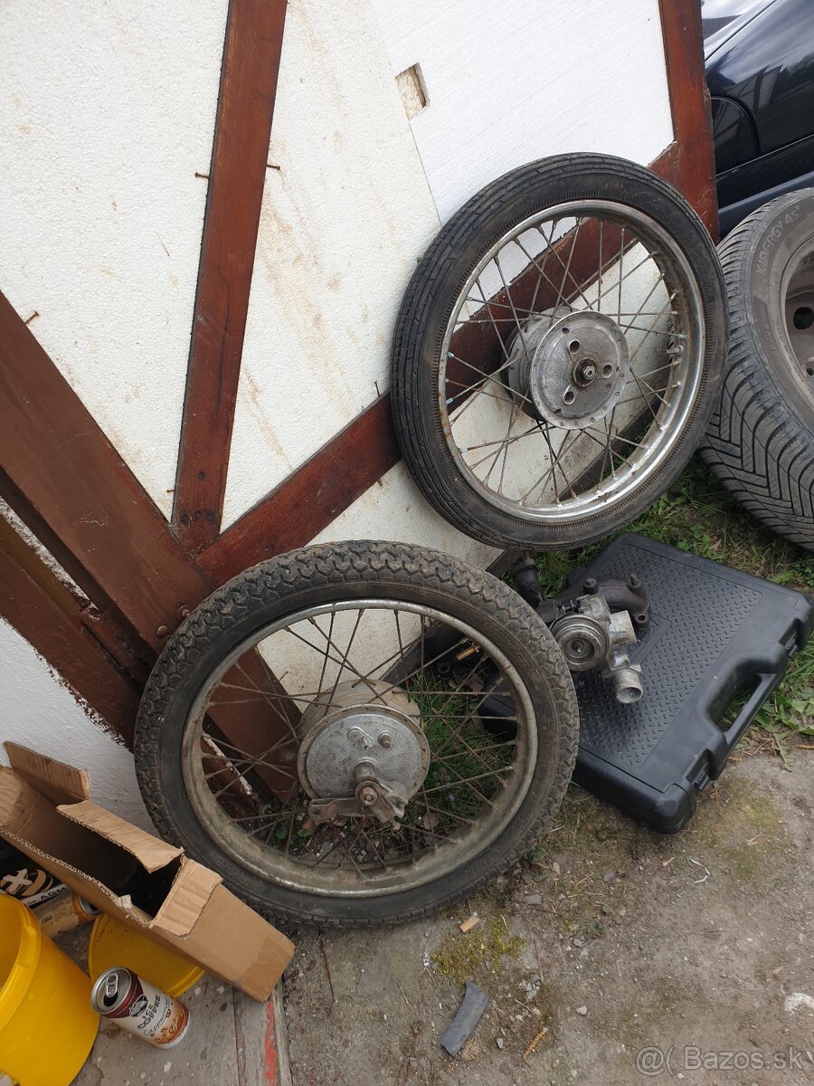 Jawa 50/20 s papiermi. - 4