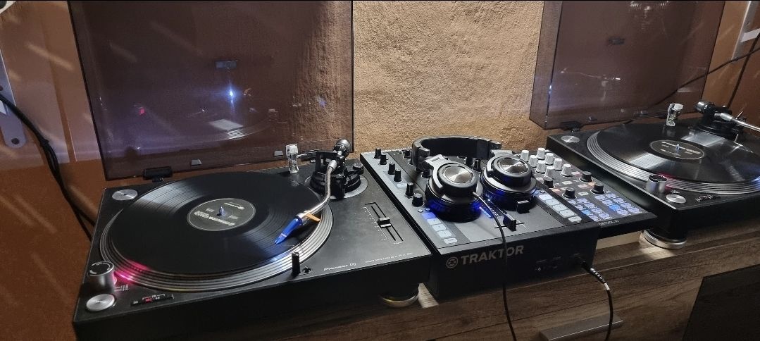 Pioneer & Native Instruments - 4