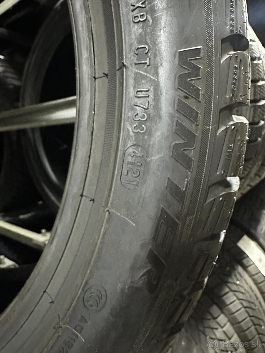 Pirelli 215/45R17 zimné pneumatiky - 4