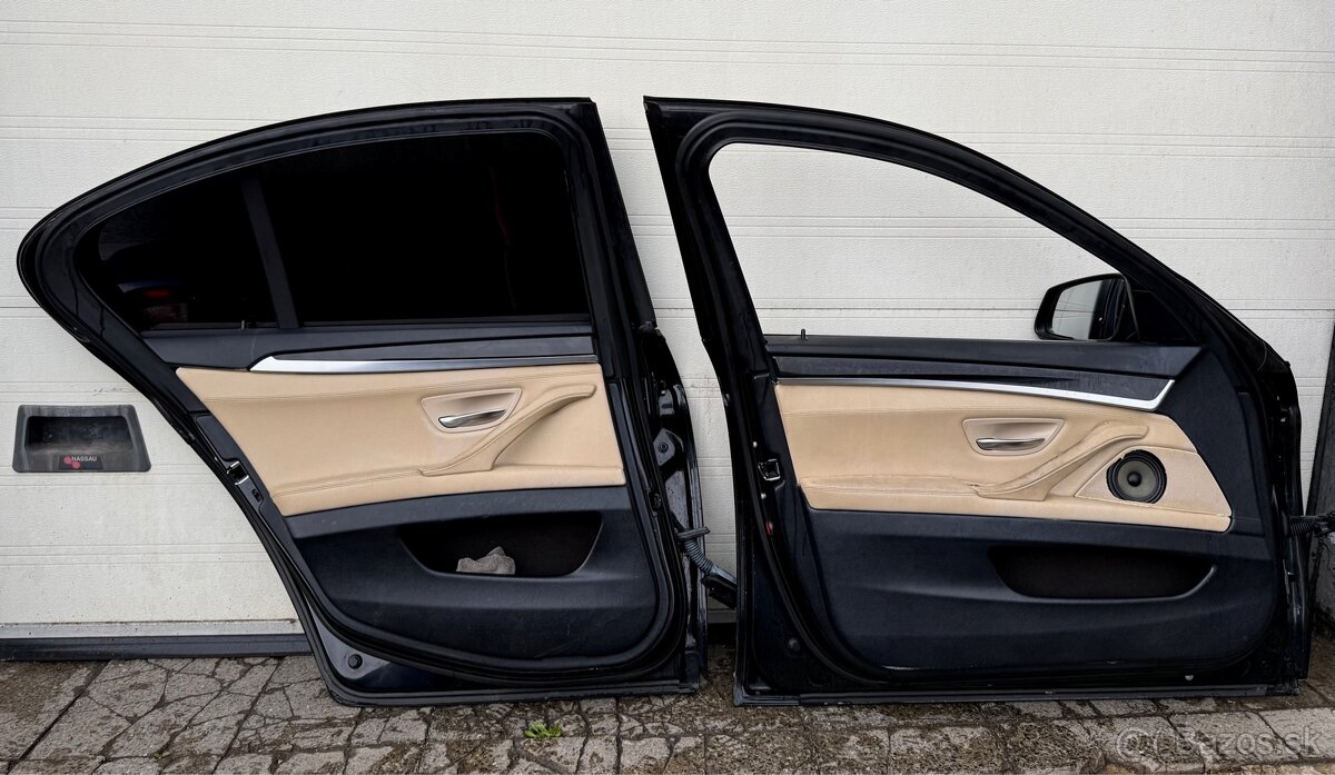 BMW 5, F10/F11 ľavé predné, ľavé zadne dvere KOMPLETNE - 4
