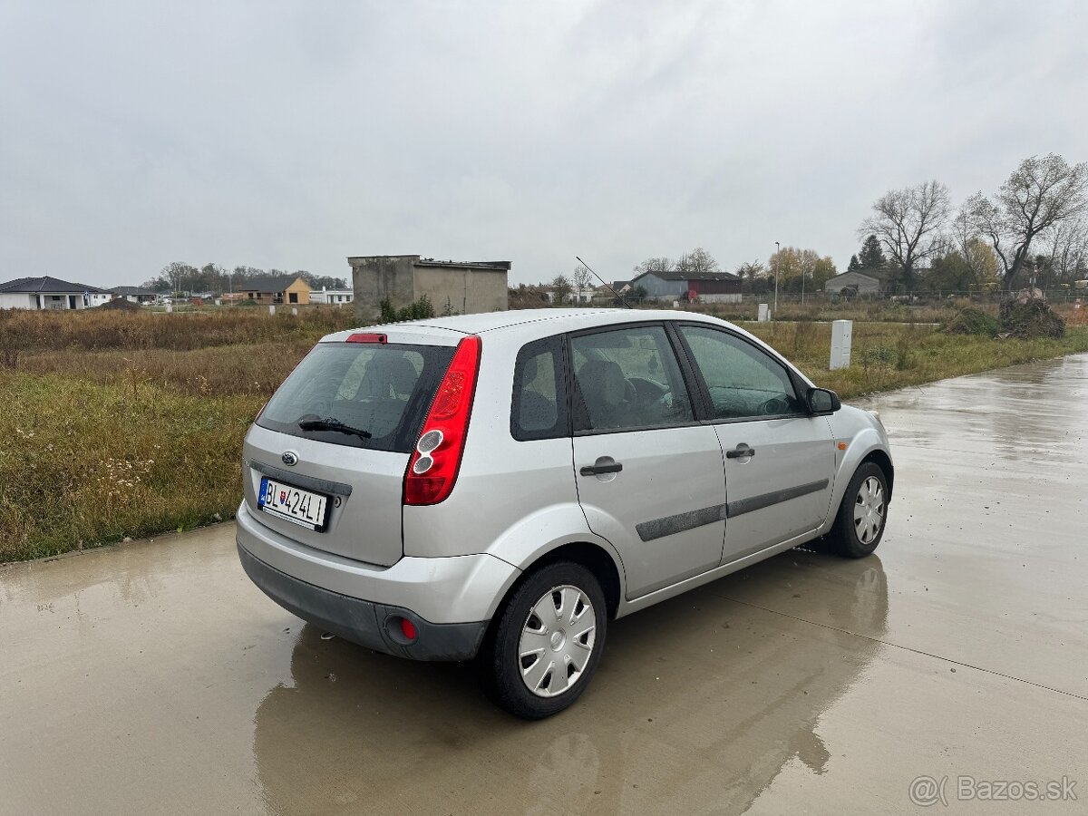 Ford Fiesta 1.25i Duratec Ambiente, 55 kw, 2008, A/C, benzín - 4