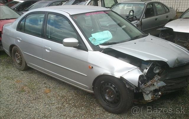 Honda Civic 7gen coupé/sedan (EM) 01-05 - 4