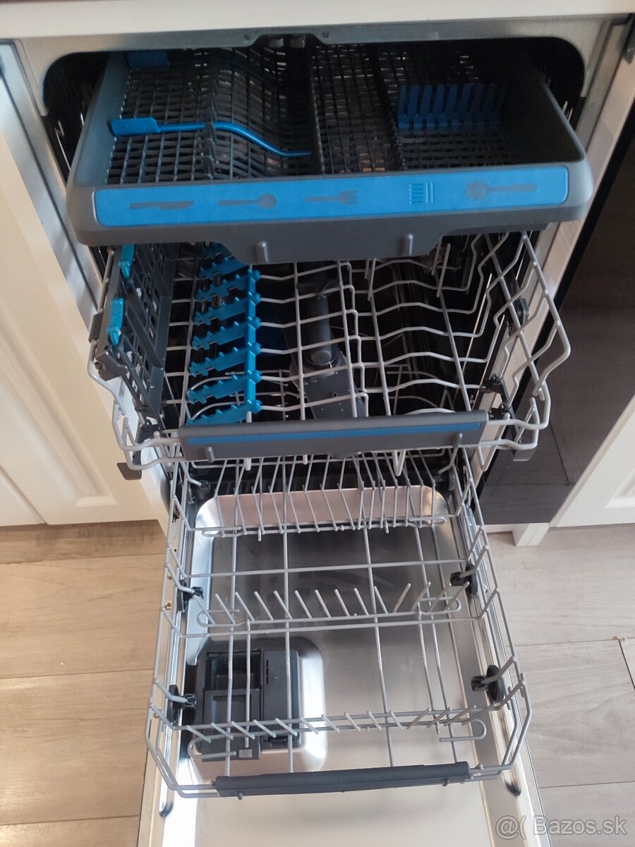 Elektrolux EEM63310L - 4