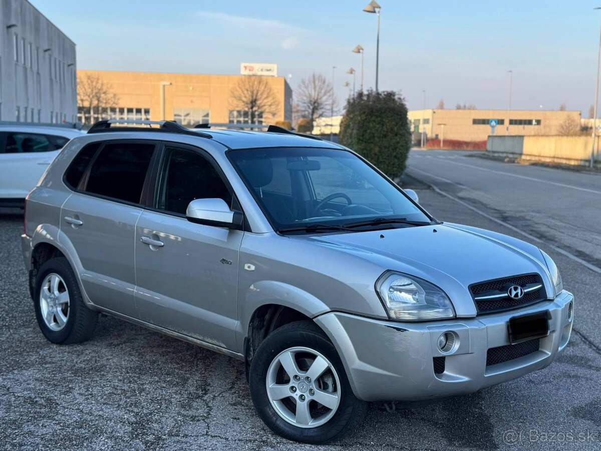 HYUNDAI TUCSON 2.0 CRDi - 4