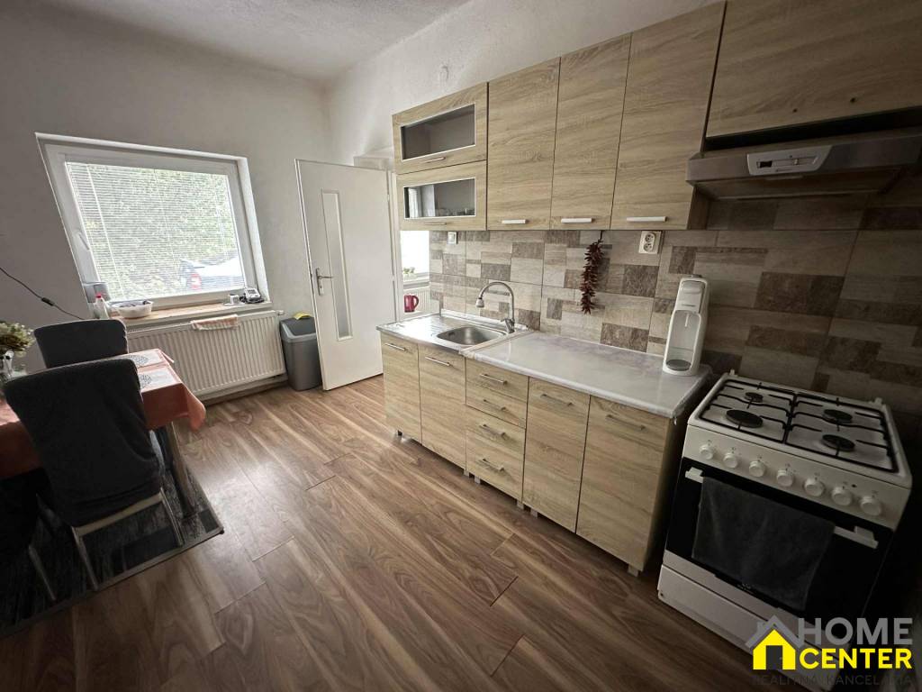 PREDAJ : rodinný dom, Marcelová - 4