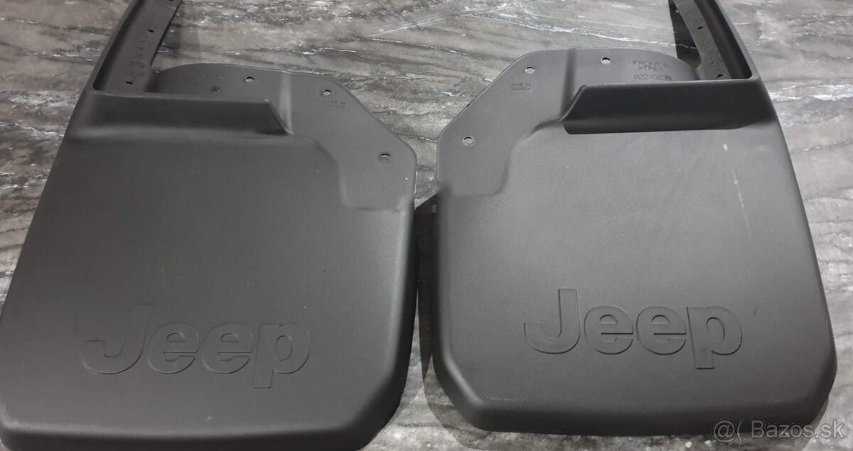 Kvalitné originálne autodoplnky a komponenty pre Jeep Rubico - 4