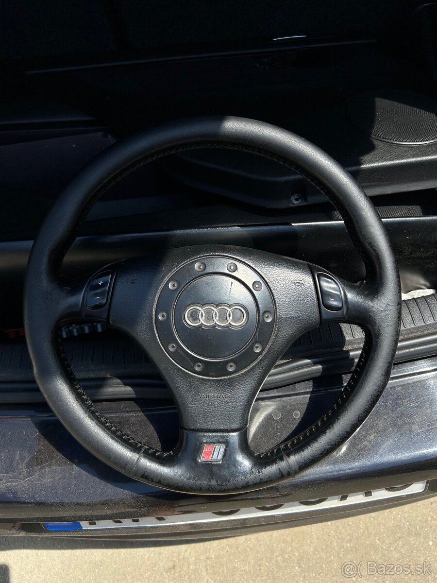 Volant Audi S4 B5 - 4