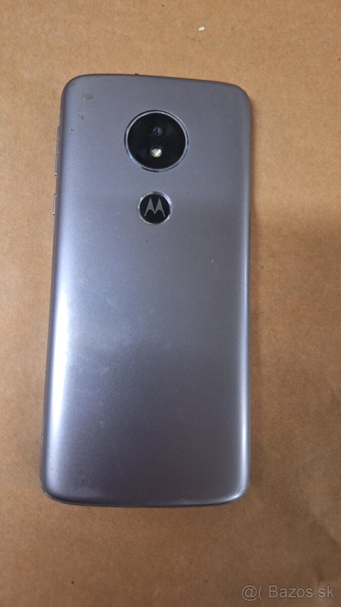 Motorola Moto E5 - 4