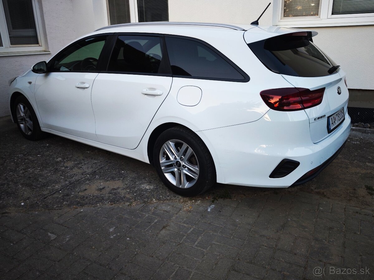 Kia ceed 1.6 crdi 85 kw , diesel . r.v.2018 - 4