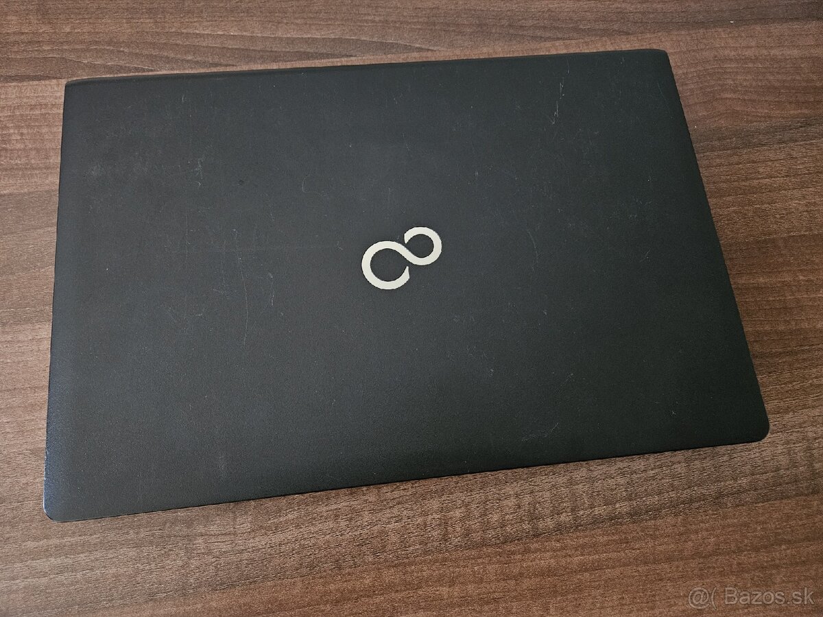 Predám Fujitsu Lifebook A555 - 4