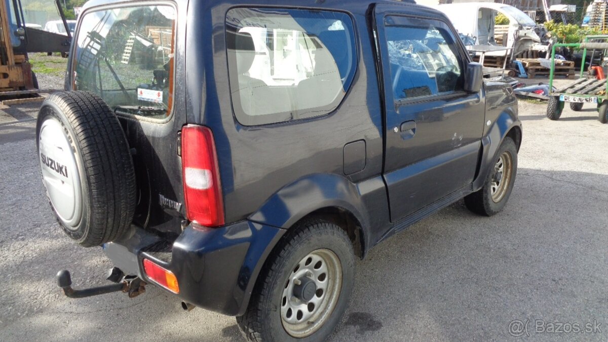 Suzuki Jimny 1,3 16V 63KW rozpredám na náhradné diely - 4